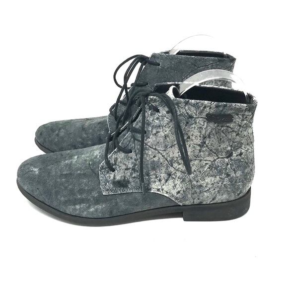 Volcom Lace-Up Booties - Picture 1 of 8